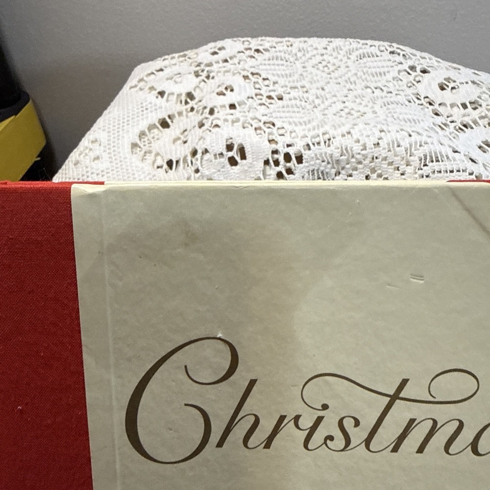Vintage Christmas Photo Album Book A Treasury Of Memories '98 - Picture 2 of 8